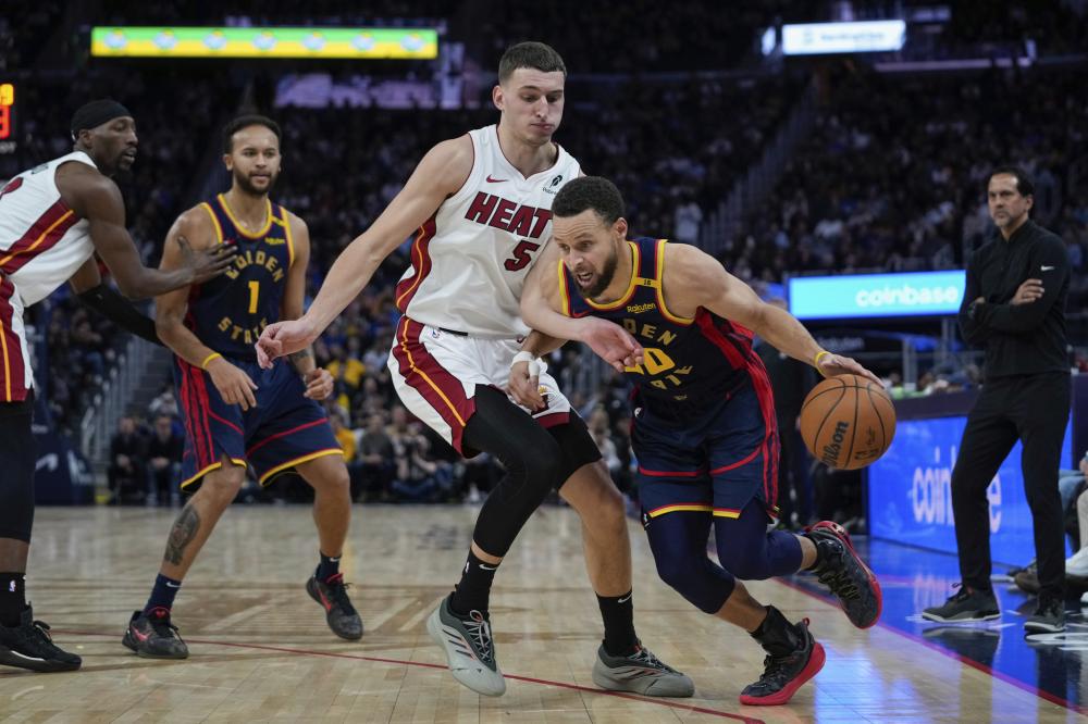 新加坡站的 新加坡站的