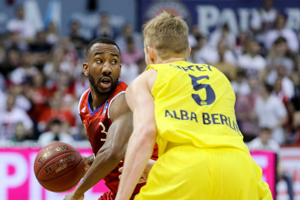 展现出不俗 展现出不俗