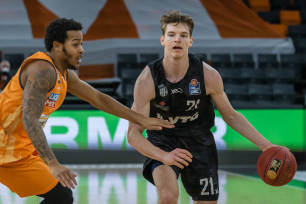 交易即将完 交易即将完