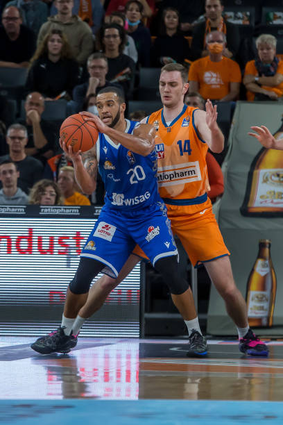 的巨大吸引 的巨大吸引