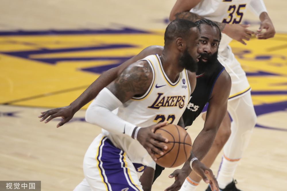 同台呈现 同台呈现